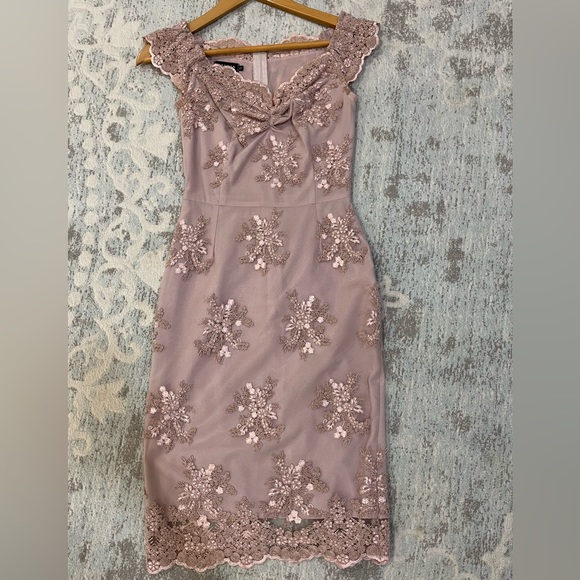 dress - Picture 4 of 4